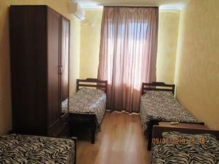 Апартаменты Ararat & Svetlana Алахадзы Четырехместный номер эконом-класса-7